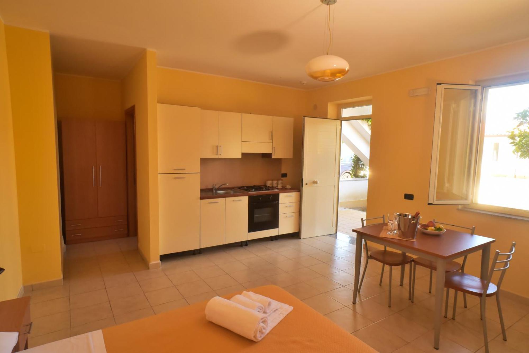 Medimare Residence Club Пати Екстериор снимка