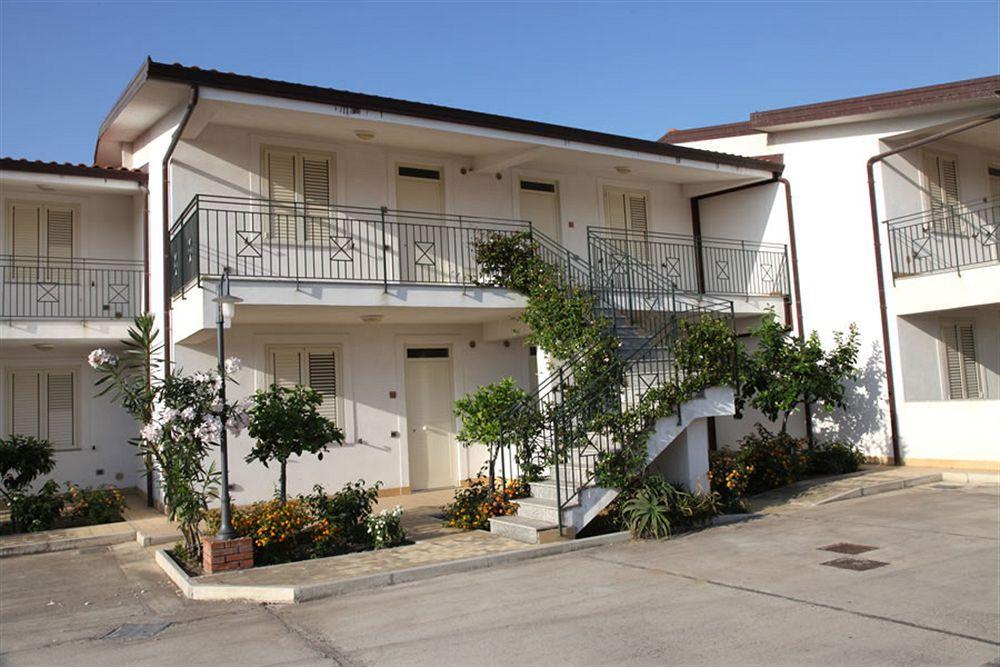 Medimare Residence Club Пати Екстериор снимка